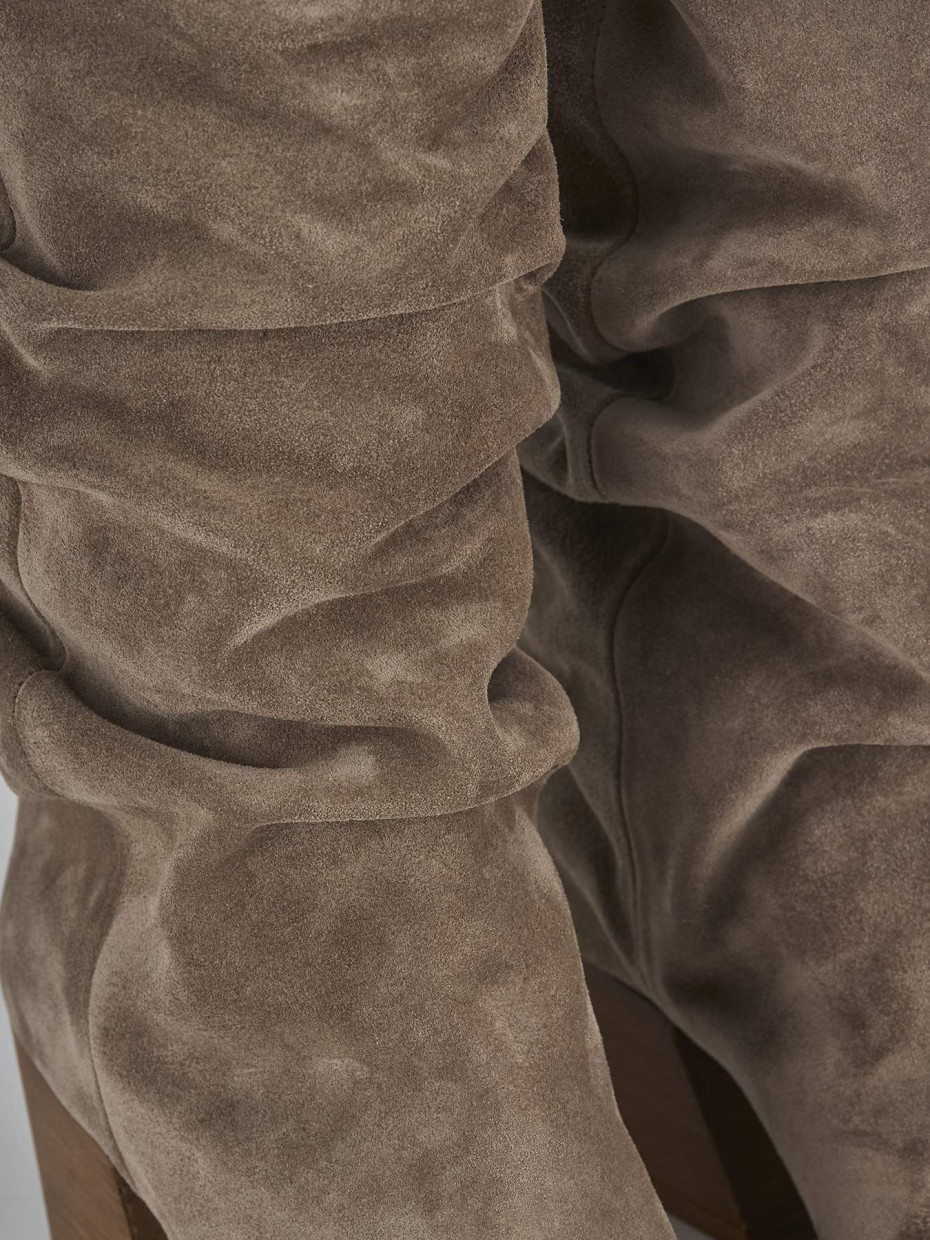 Stivali tacco 6cm camoscio beige