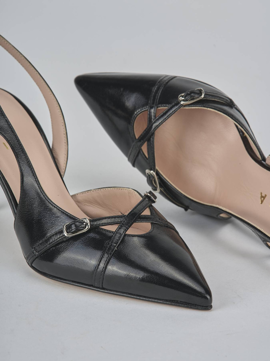 Décolleté e slingback tacco 7cm vernice nero