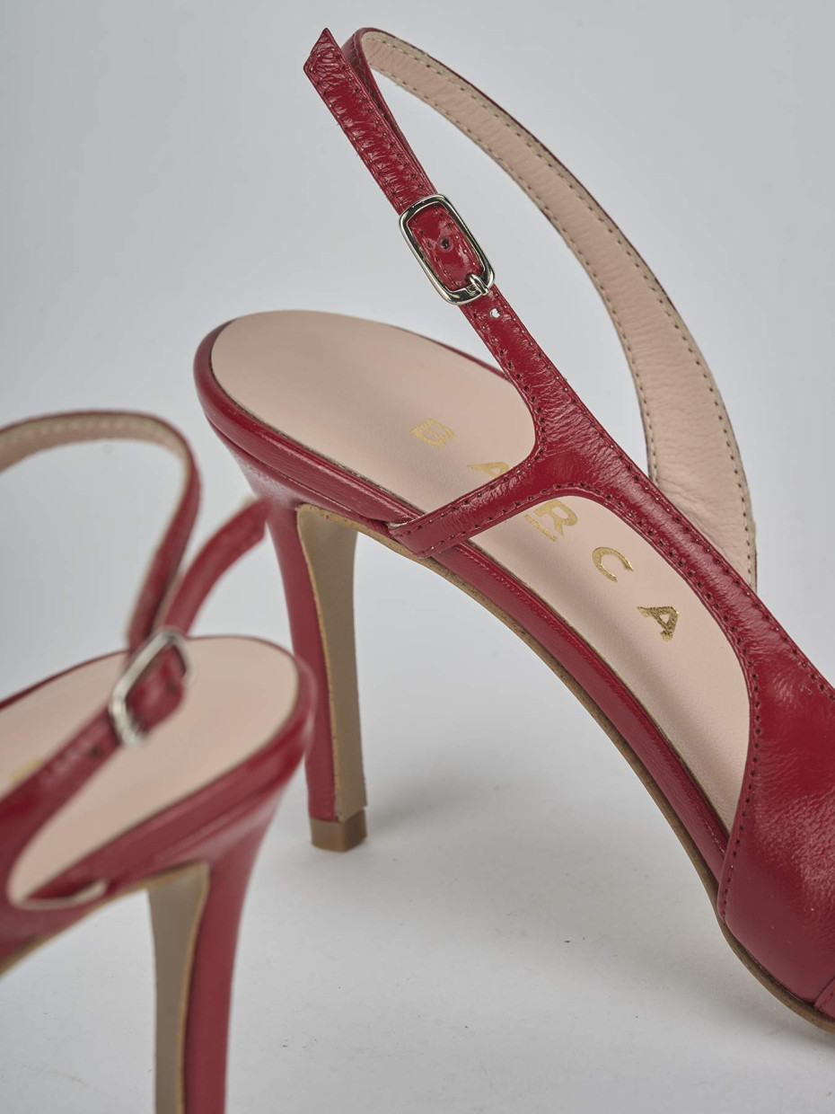 Décolleté e slingback tacco 7cm vernice rosso