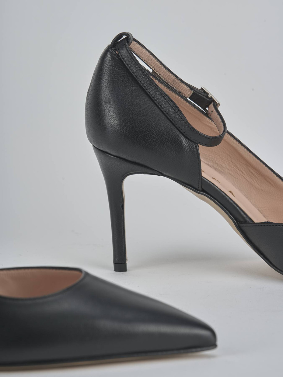 Décolleté e slingback tacco 7cm pelle nero