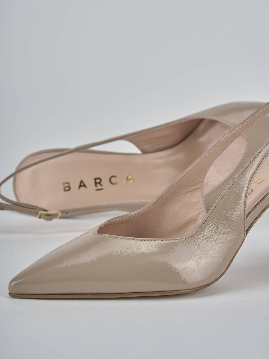 Slingback decolte tacco 7 cm beige vernice