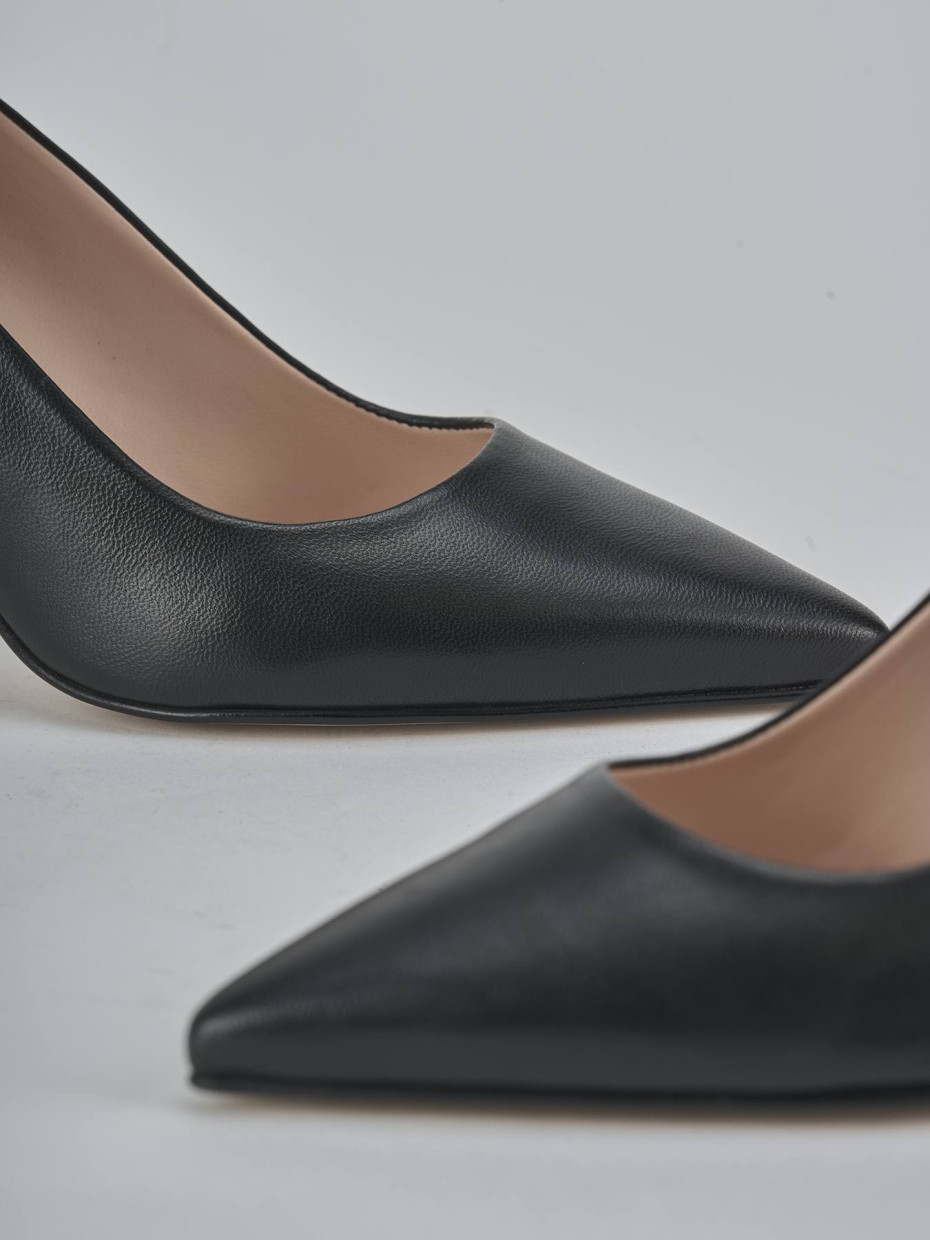 Décolleté e slingback tacco 7cm pelle nero