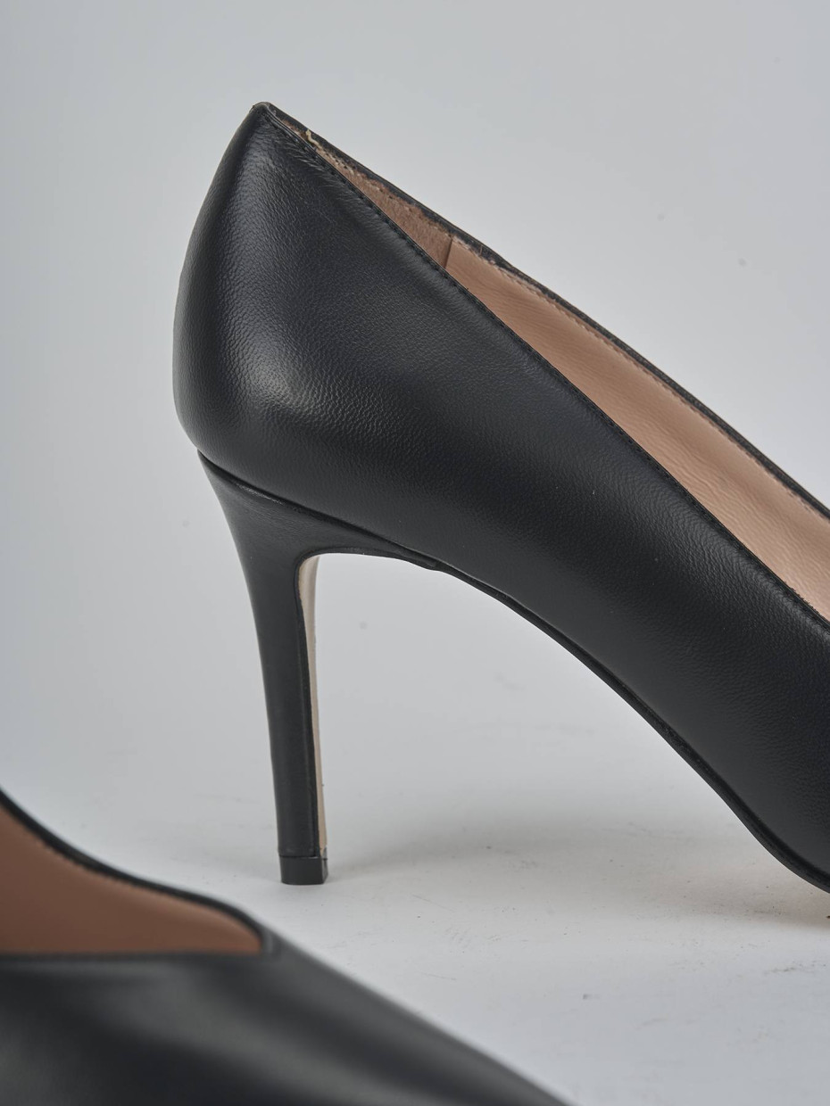 Décolleté e slingback tacco 7cm pelle nero