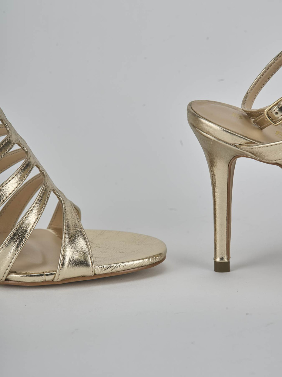 Sandali tacco 9cm laminato oro