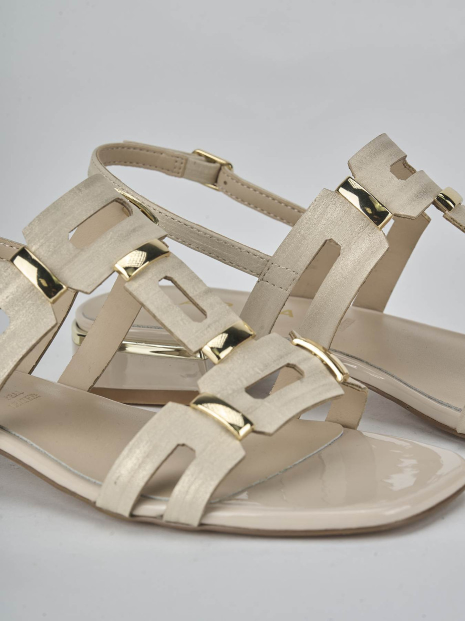 Sandali tacco 1cm pelle beige