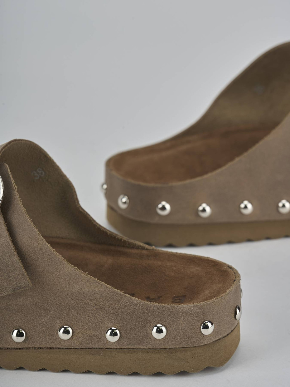 Ciabatte tacco 1cm camoscio beige