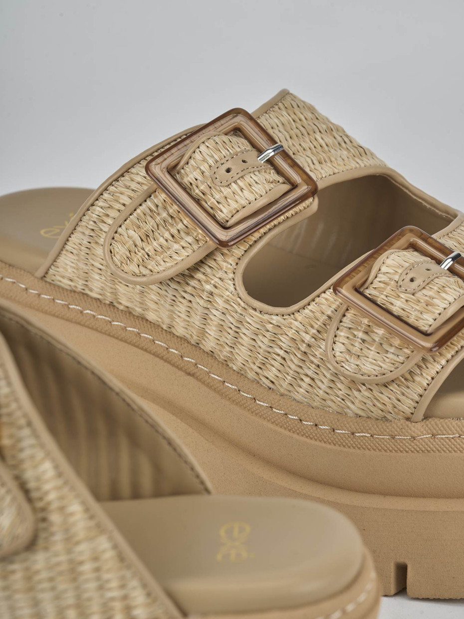 Ciabatte tacco 1cm pelle beige