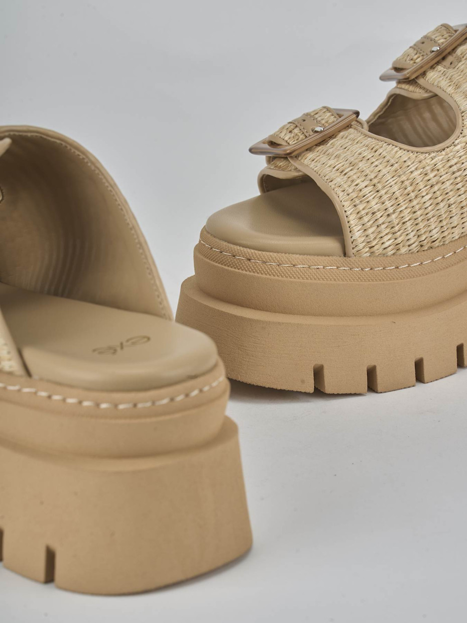 Ciabatte tacco 1cm pelle beige