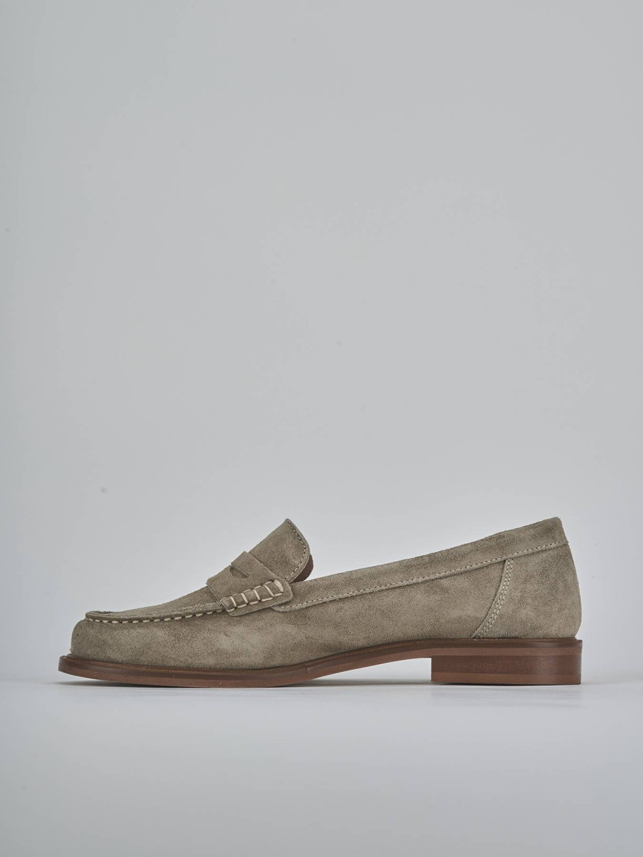Mocassini tacco 1cm camoscio beige