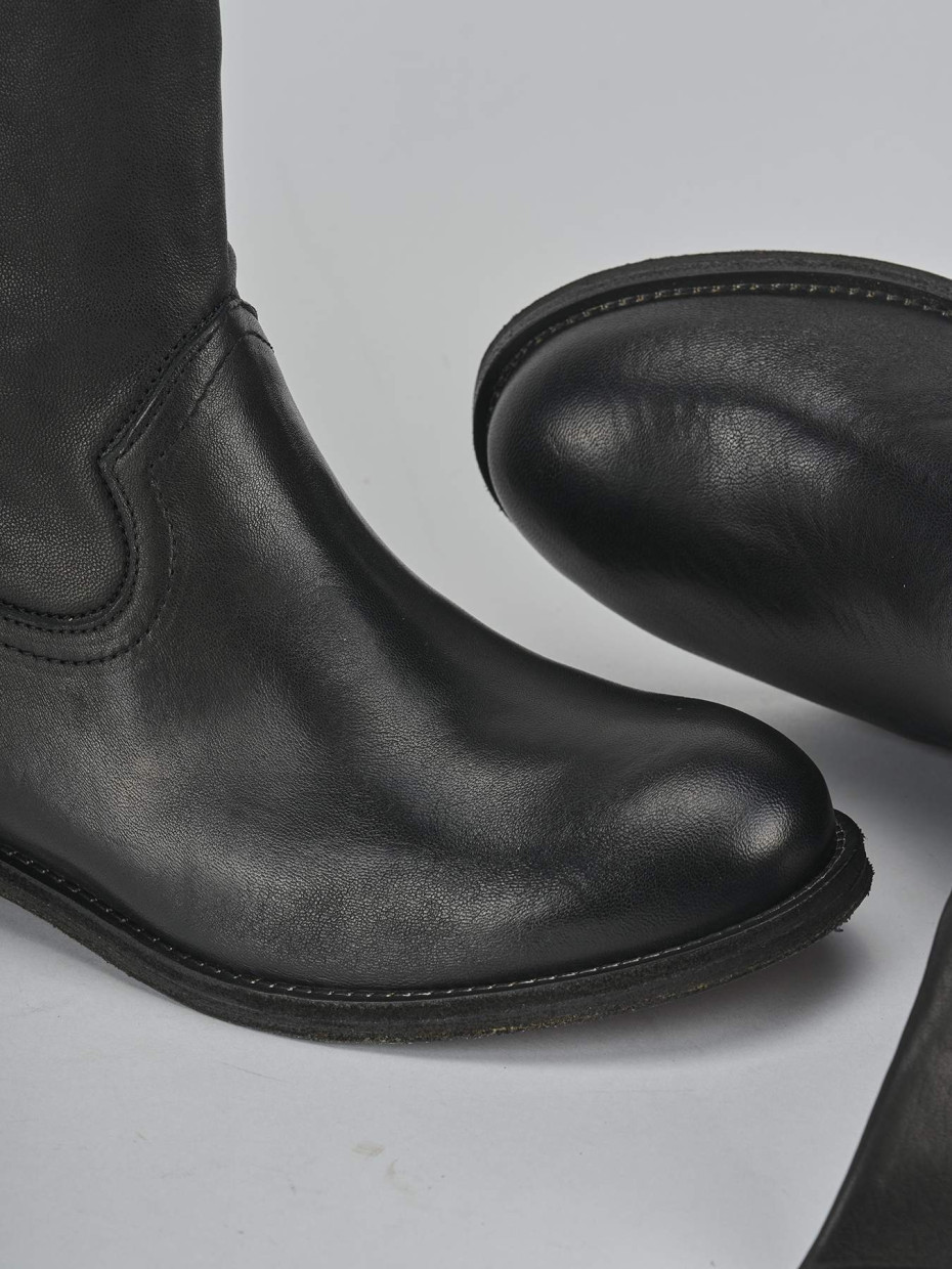 Stivali tacco 1cm pelle nero