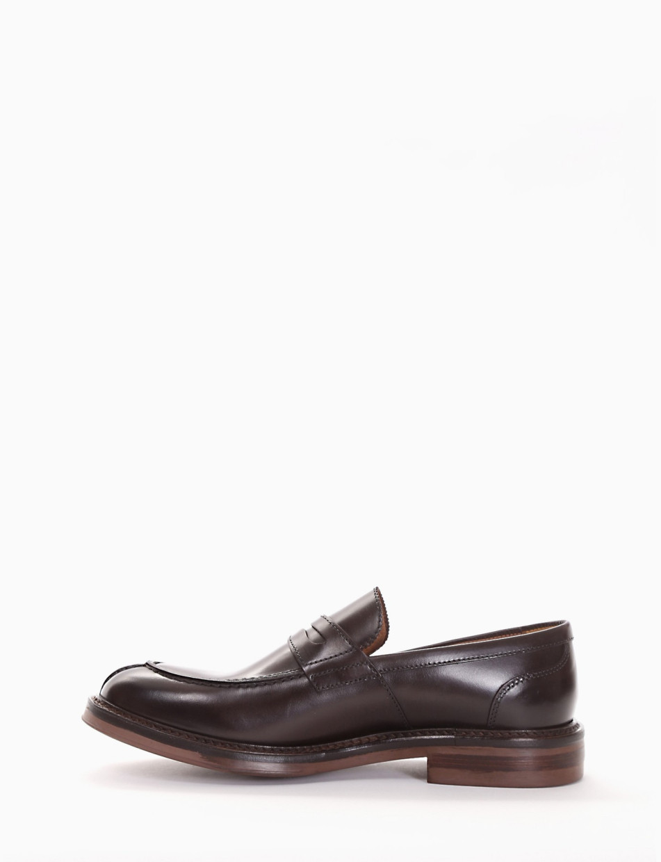 Loafers heel 2 cm dark brown leather