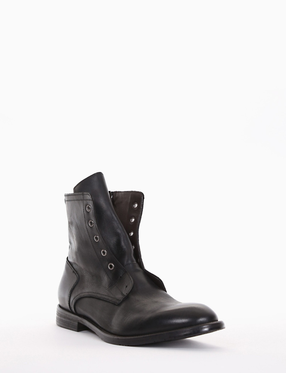 Combat boots heel 2 cm black leather