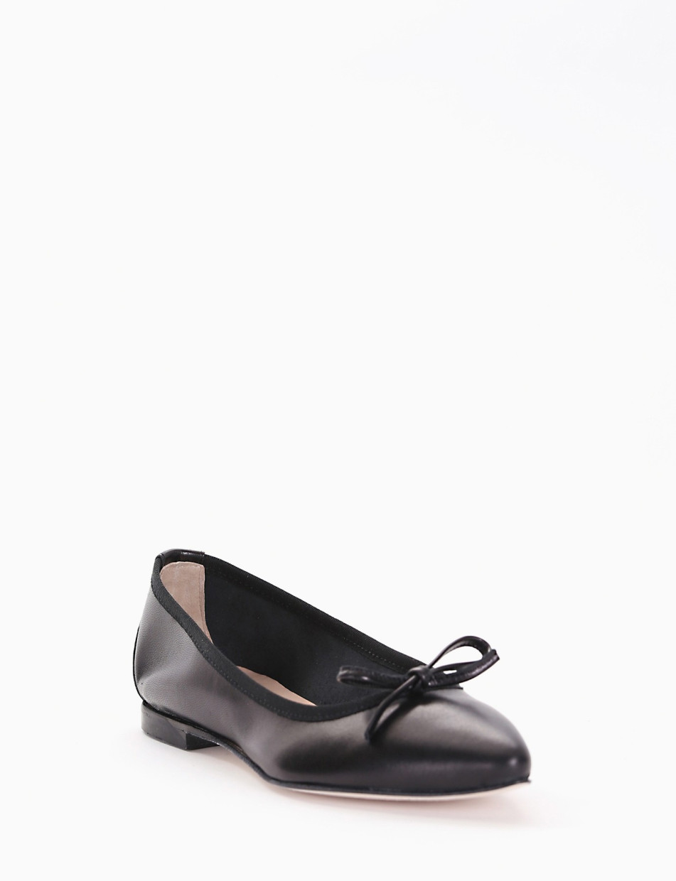 Flat shoes black leather