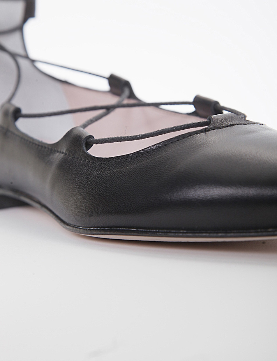 Flat shoes heel 1 cm black leather