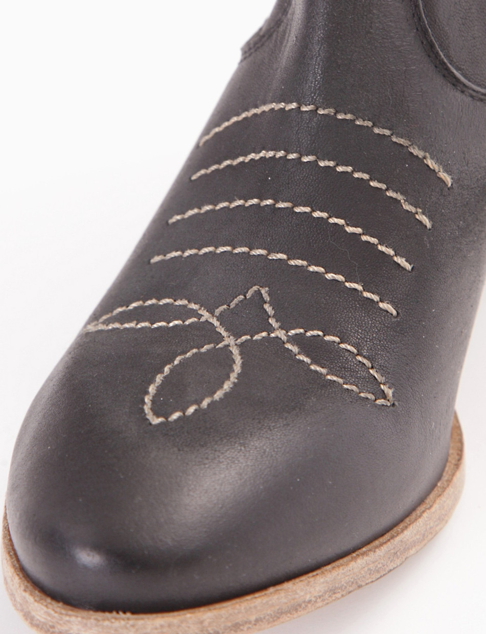 Stivaletto texano tacco 50 nero