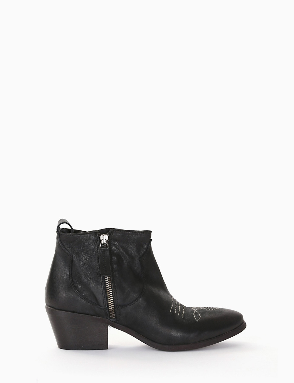 Stivaletto texano tacco 50 nero