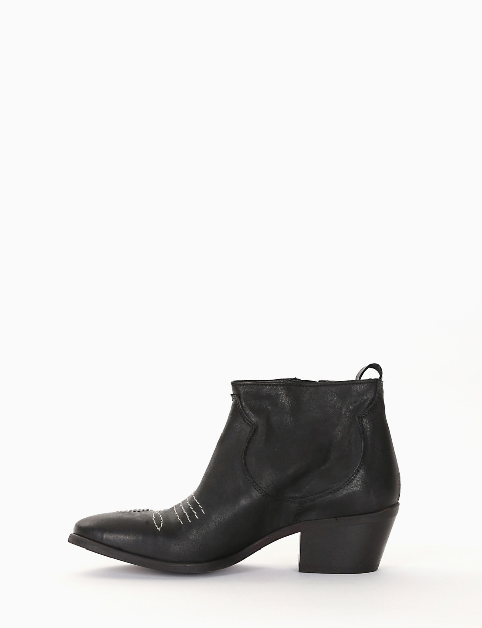 Stivaletto texano tacco 50 nero