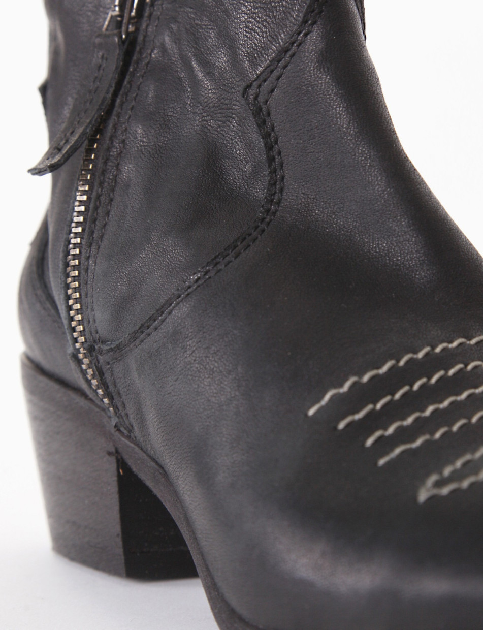 Stivaletto texano tacco 50 nero