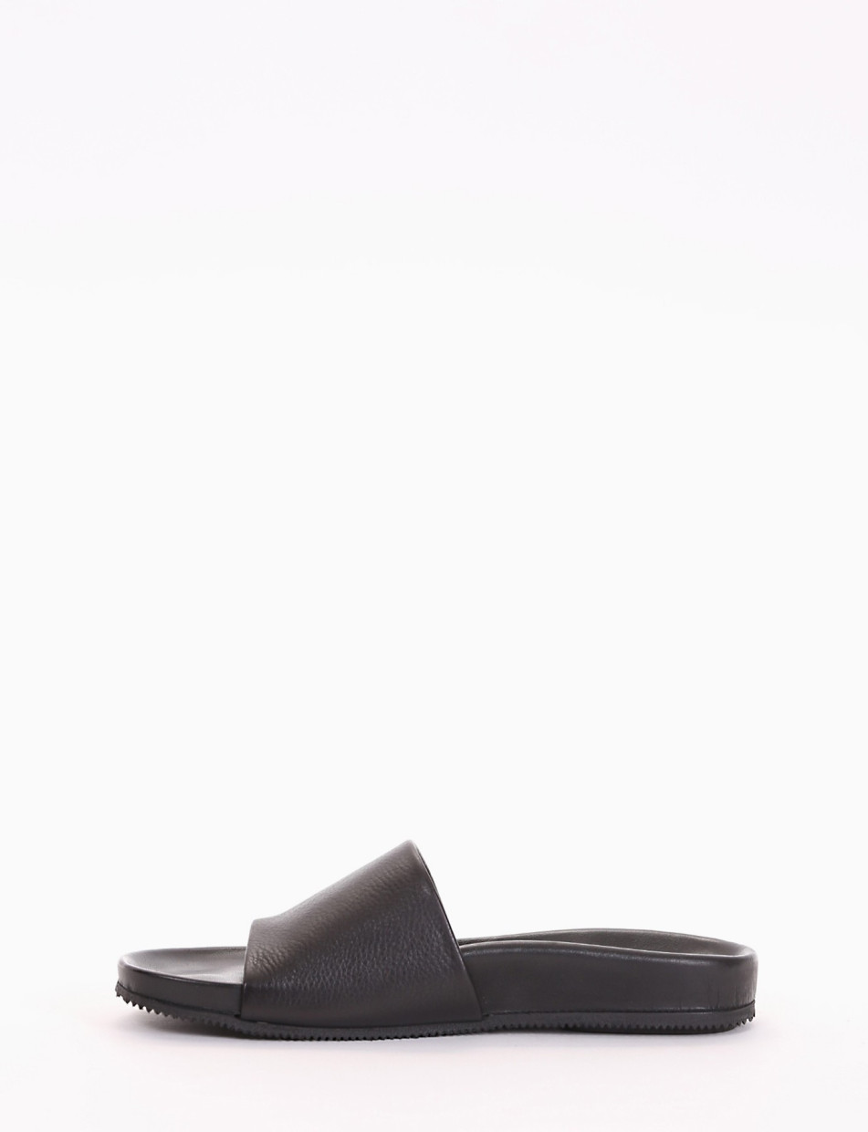 Ciabatta con zeppa 20 nero