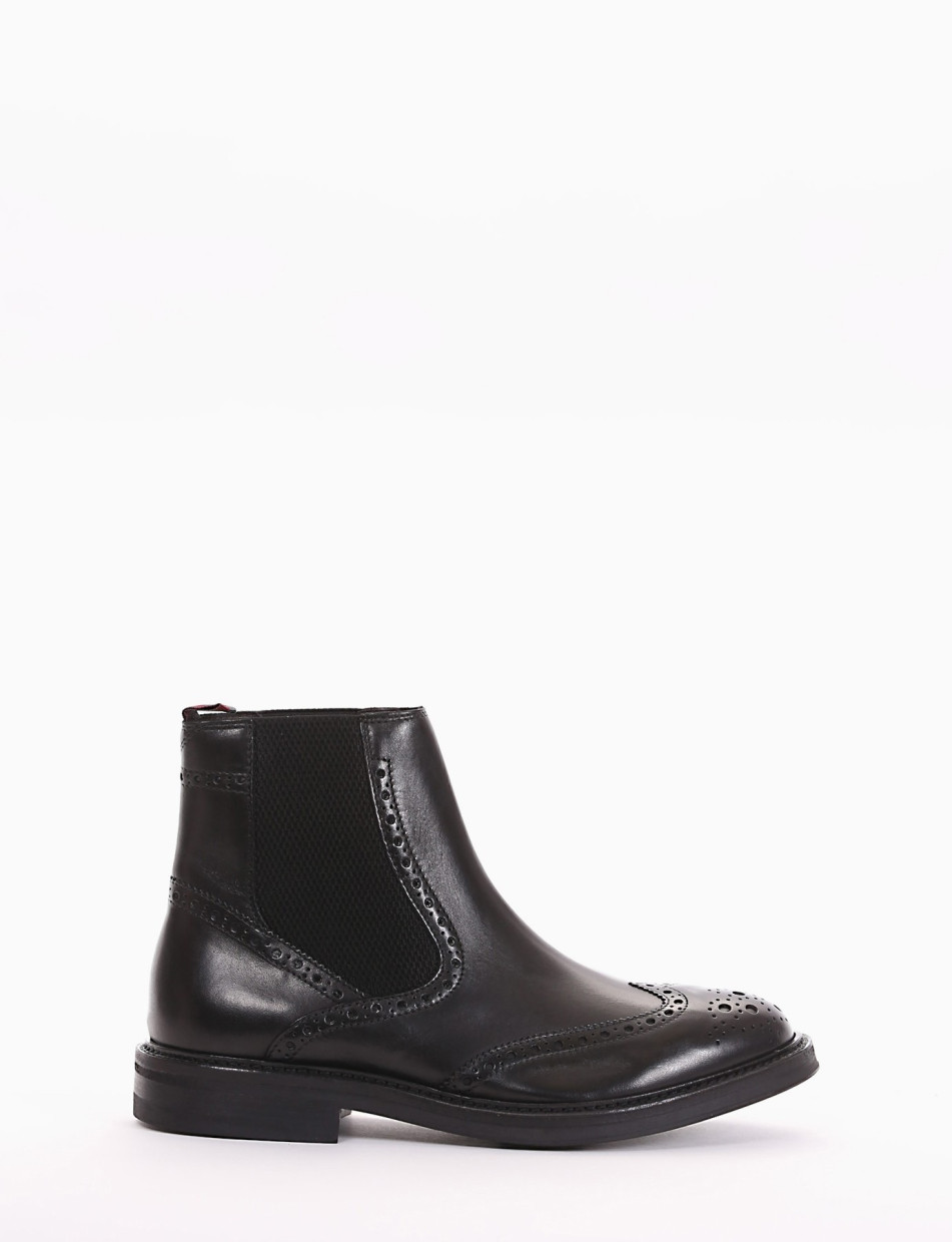 Ankle boots heel 3 cm black leather