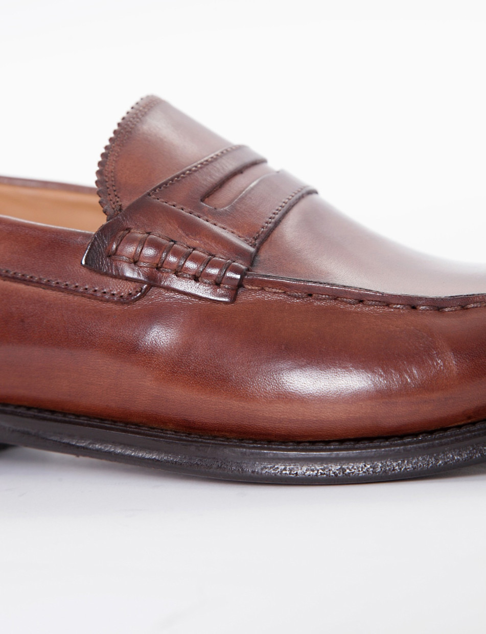 Loafers heel 2 cm brown leather