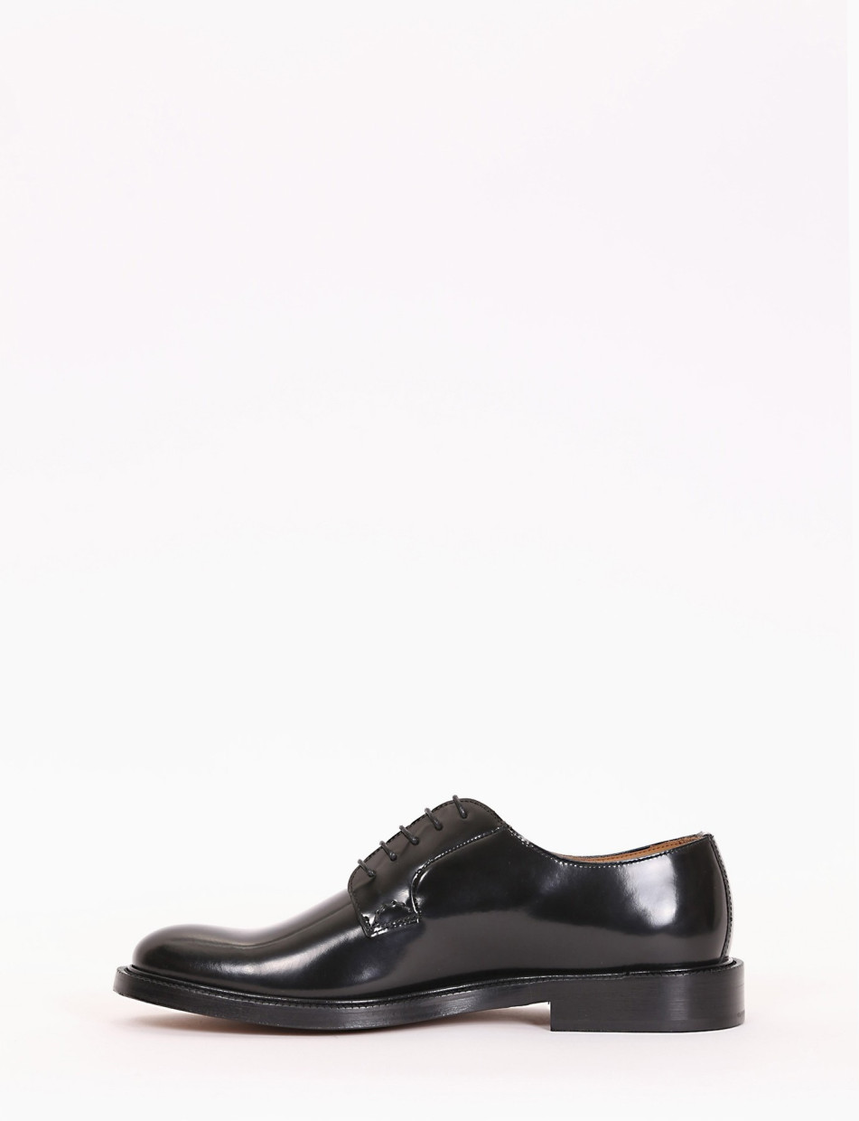 Lace-up shoes heel 2cm black leather