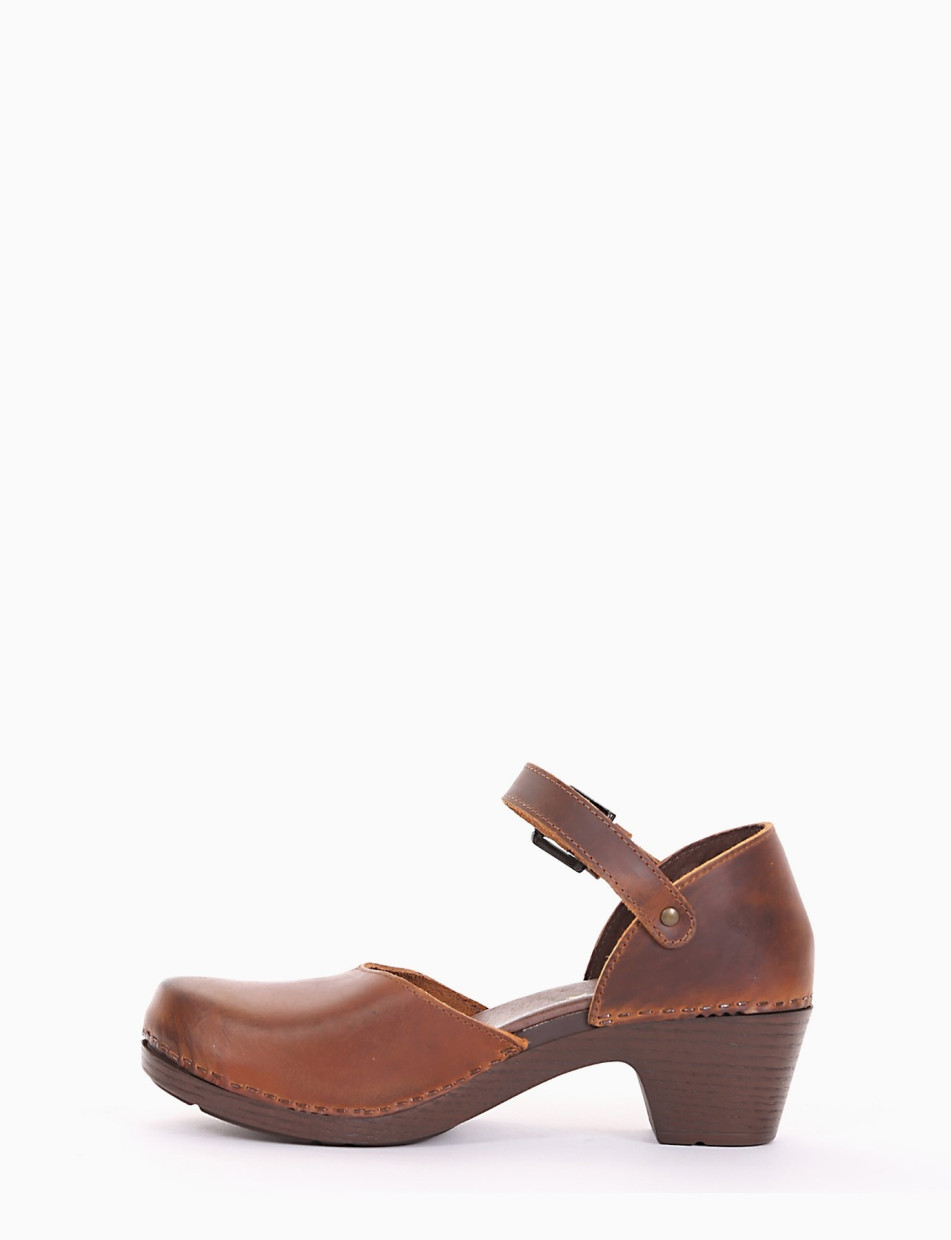Sneakers heel 4 cm leather