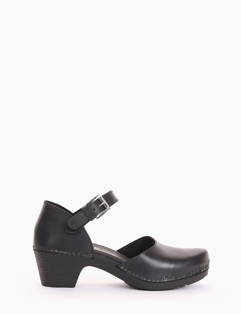 Sneakers heel 4 cm black leather