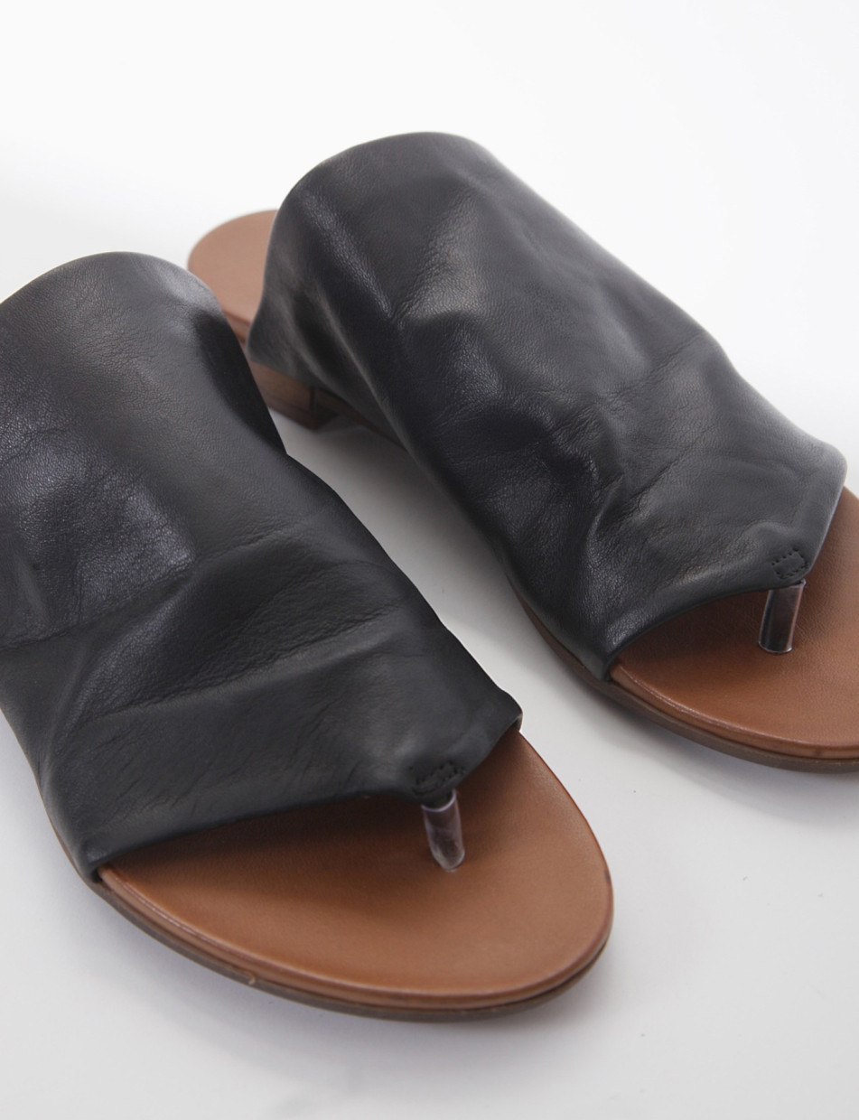 sandalo infradito tacco 2 cm nero