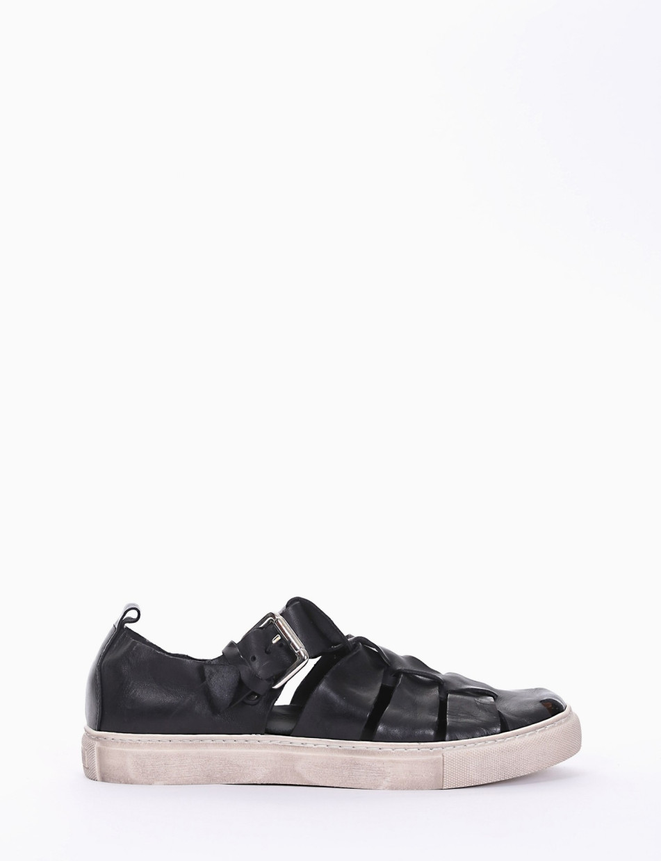 Sandalo tacco 1 cm nero
