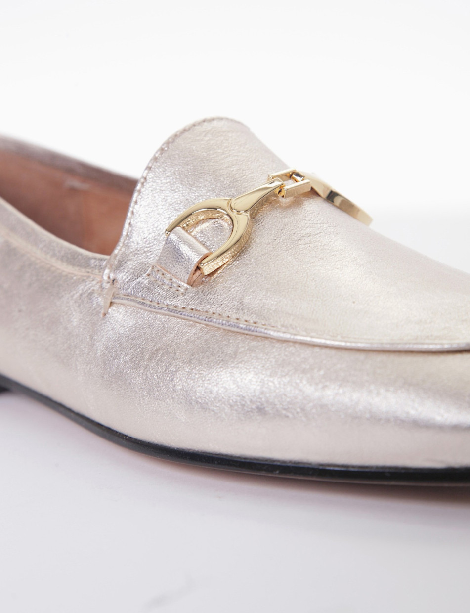 mocassino tacco 1 cm argento