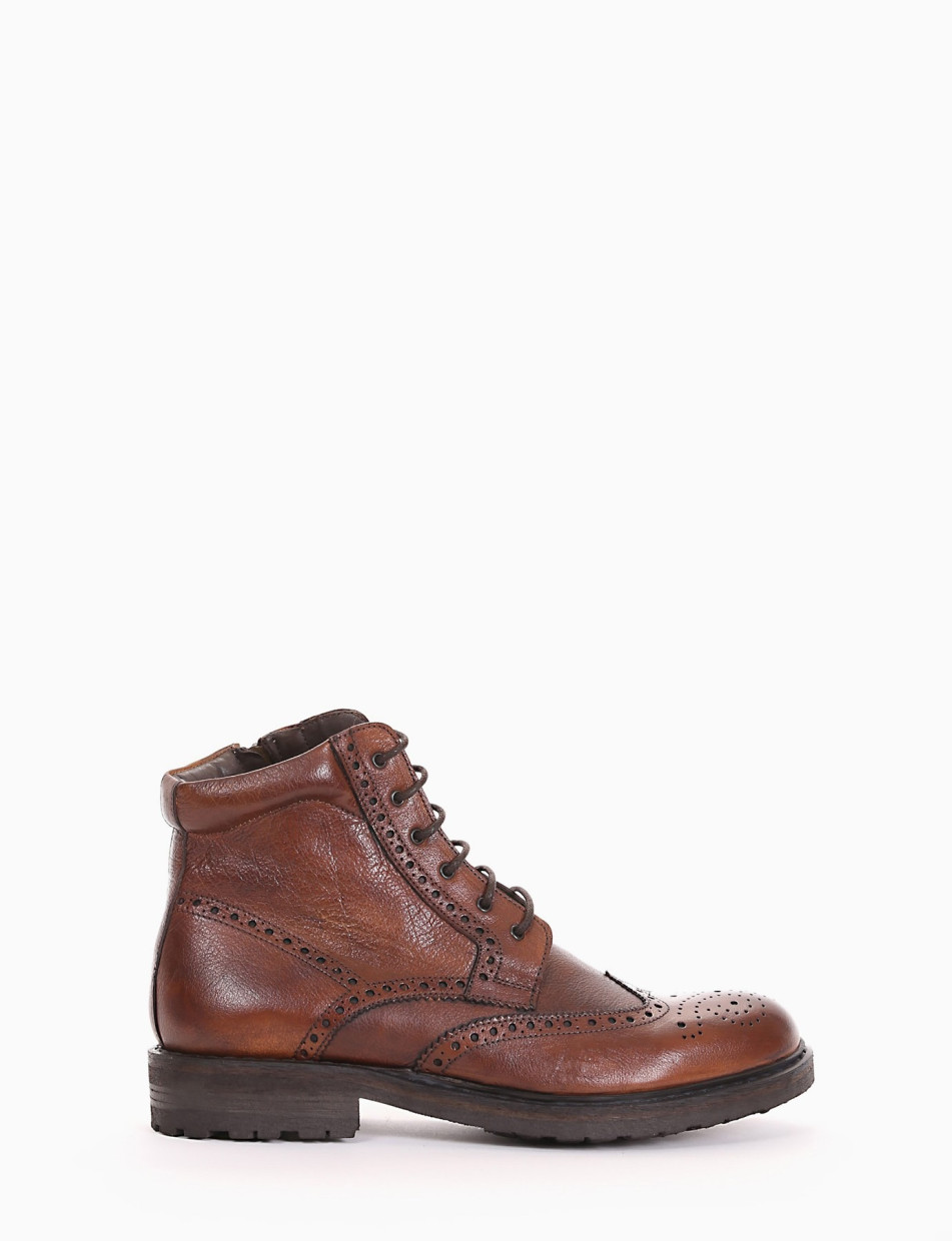 Desert boots heel 2 cm brown leather