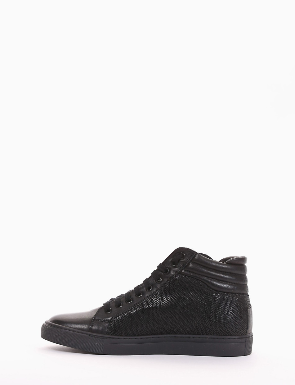 Sneakers black leather