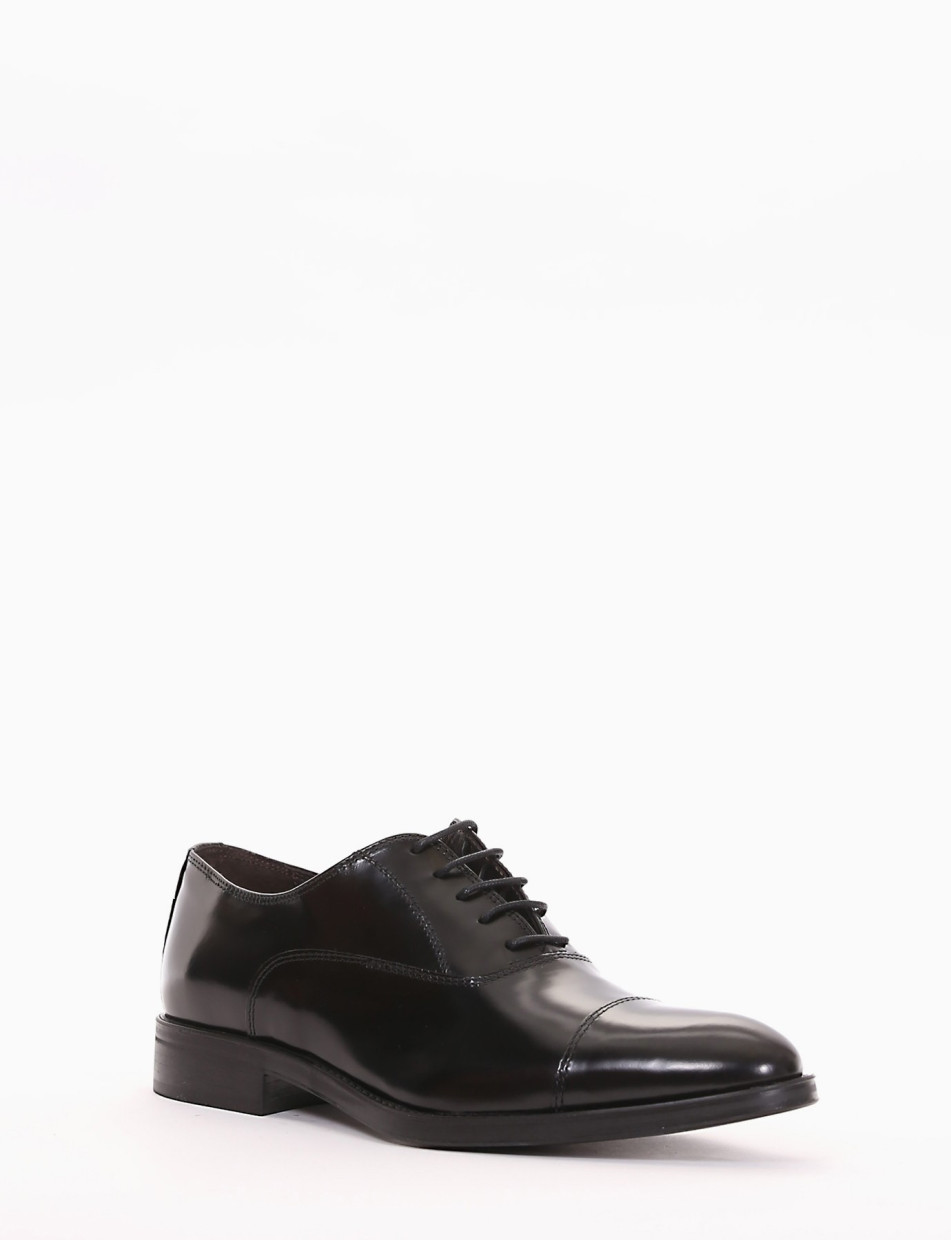 scarpa lacci tacco 2 cm nero