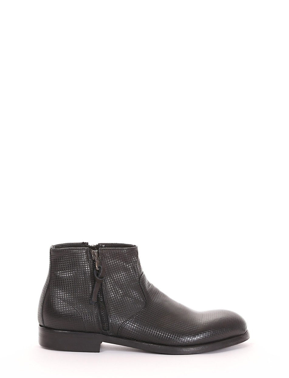 Ankle boots heel 2 cm black leather