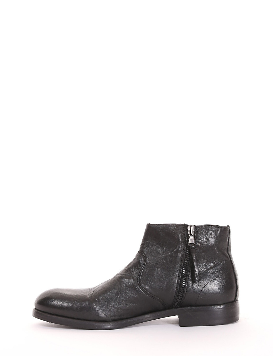 Ankle boots heel 2 cm black leather