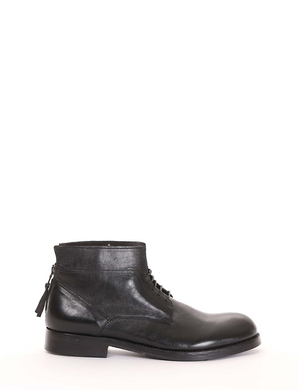 Ankle boots heel 2 cm black leather