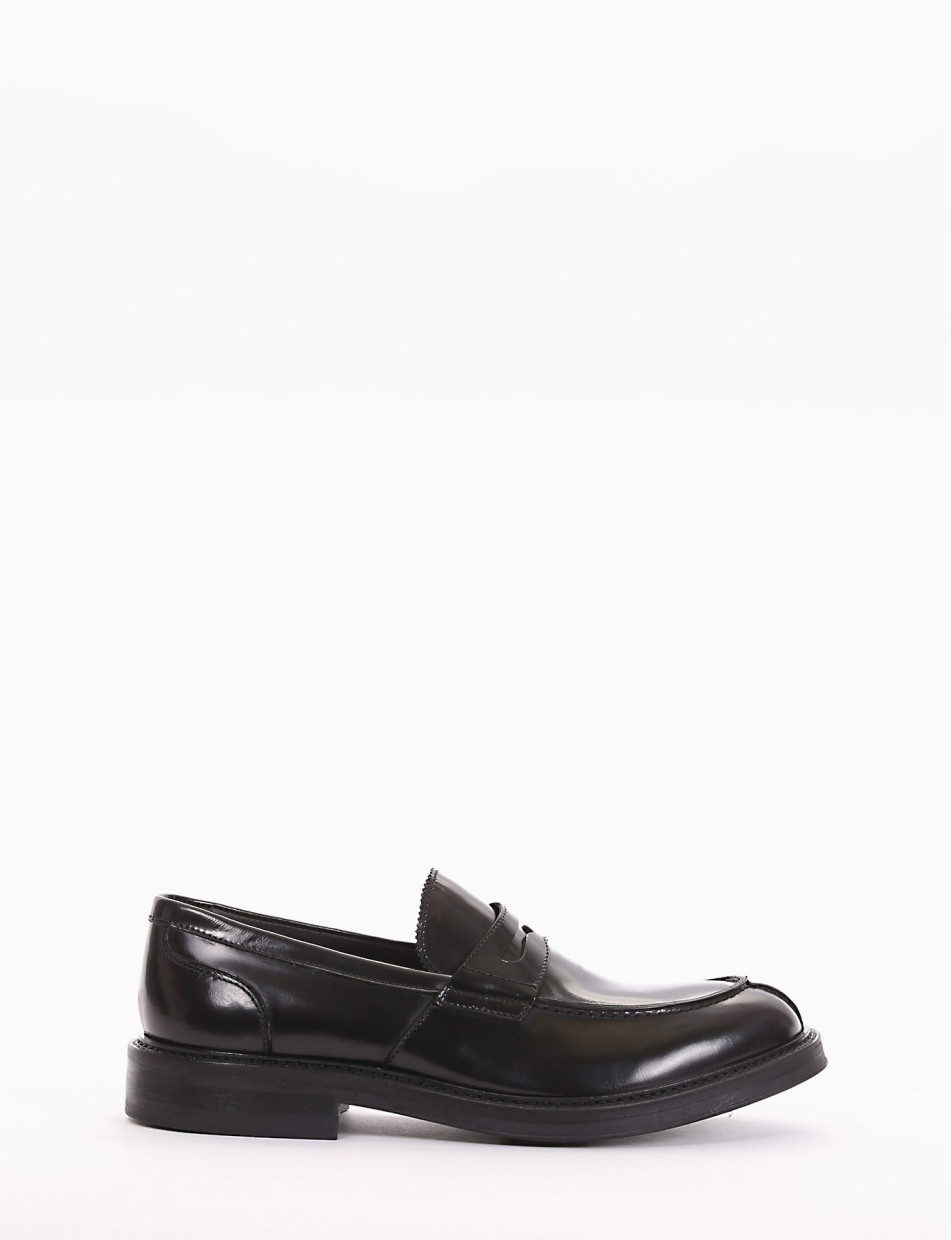 Loafers heel 2 cm black leather