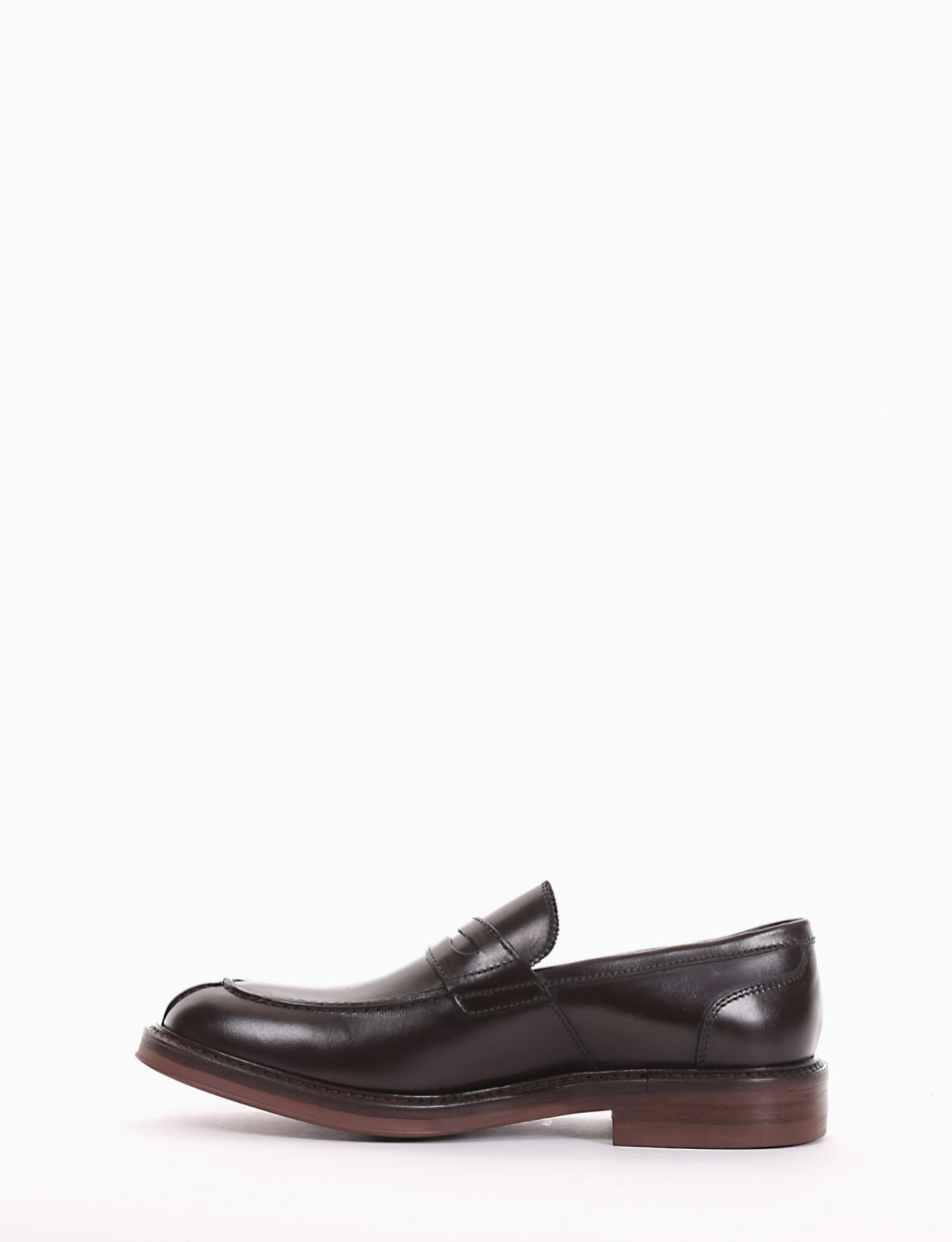 Loafers heel 2 cm dark brown leather