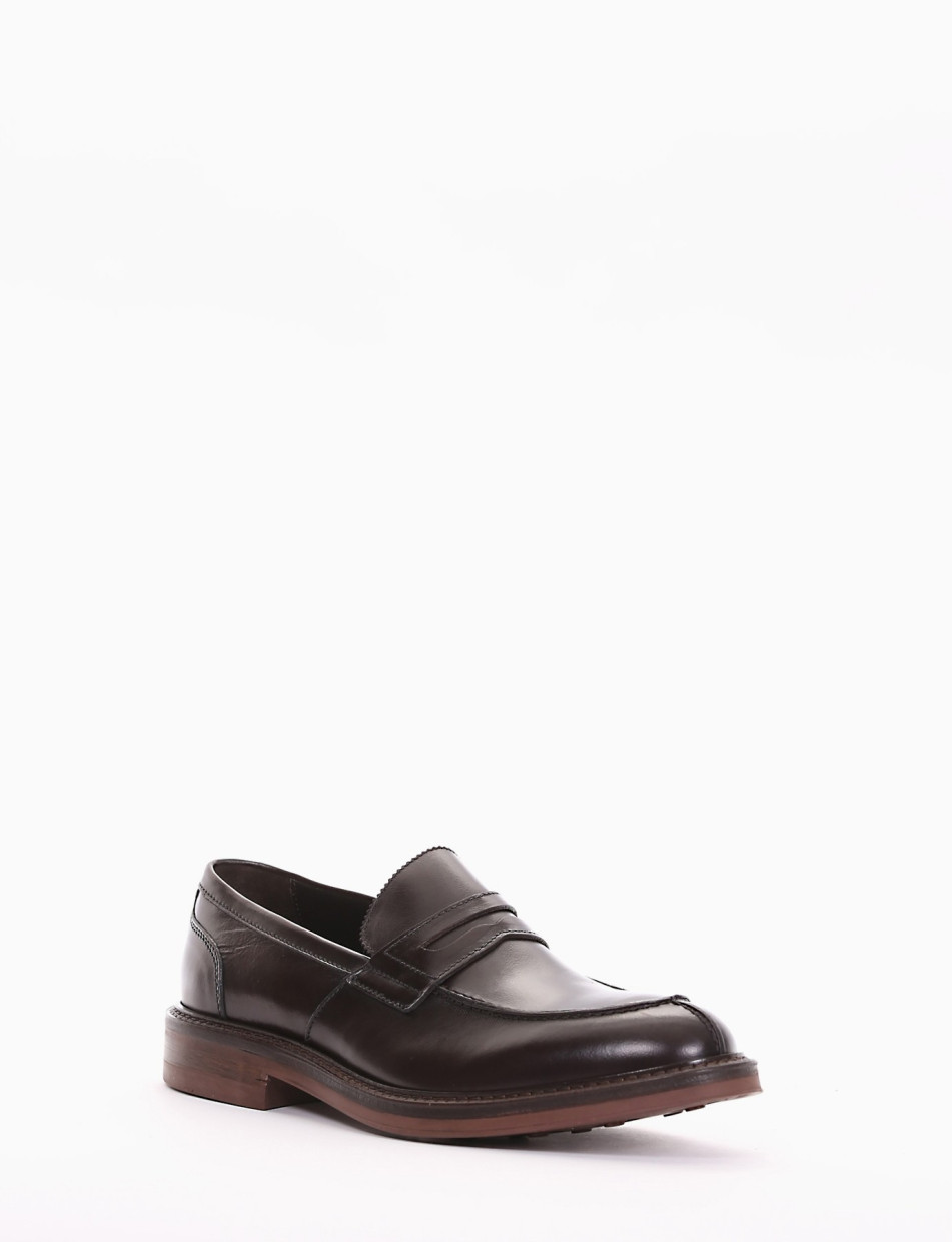 Loafers heel 2 cm dark brown leather