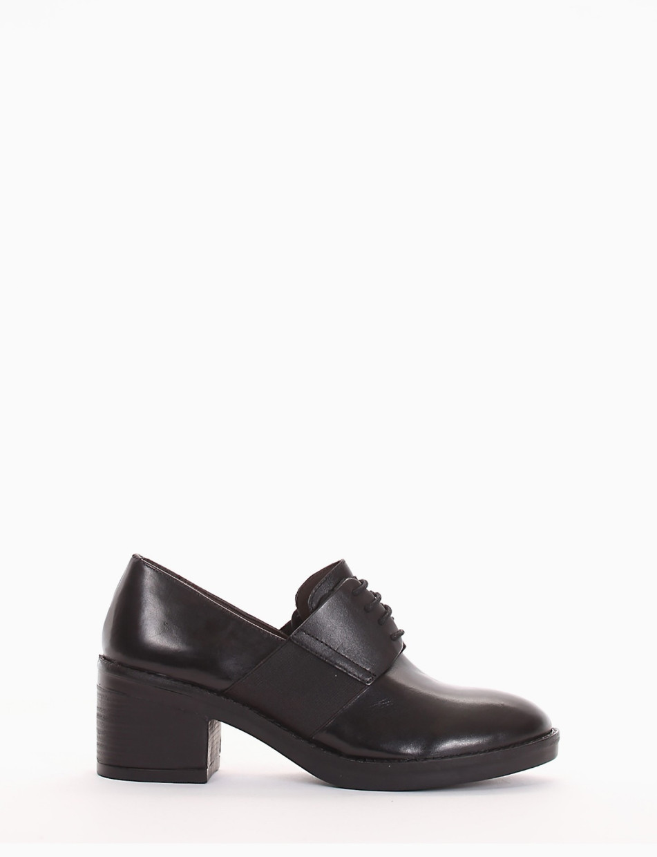 Lace-up shoes heel 5 cm black leather