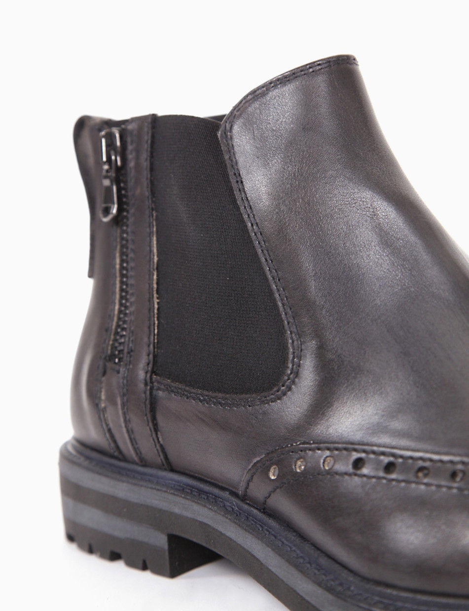 Ankle boots heel 2 cm grey leather