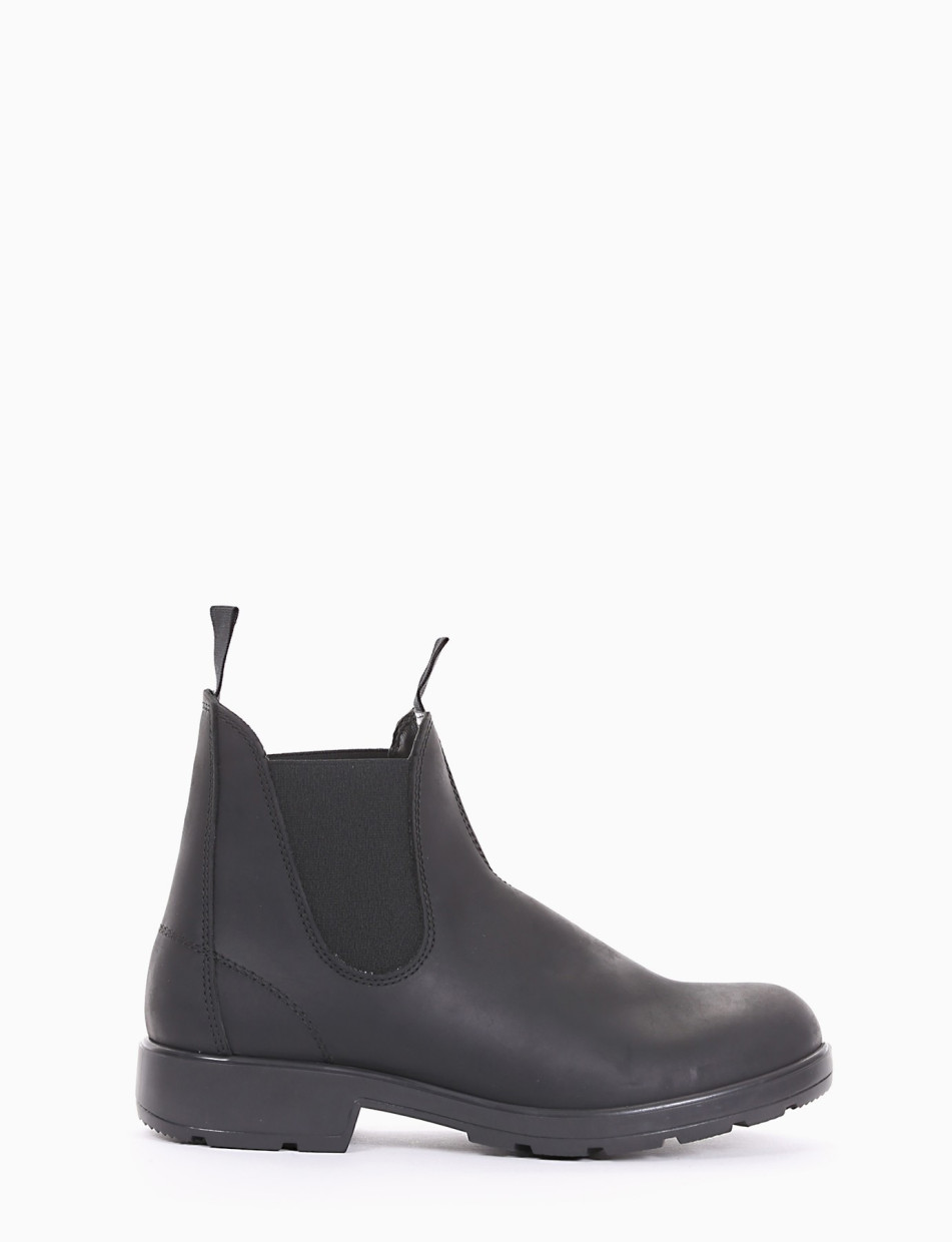 Ankle boots heel 2 cm black leather