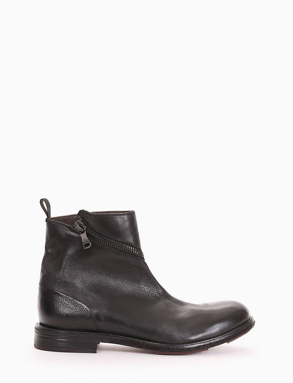 Ankle boots heel 2 cm black leather