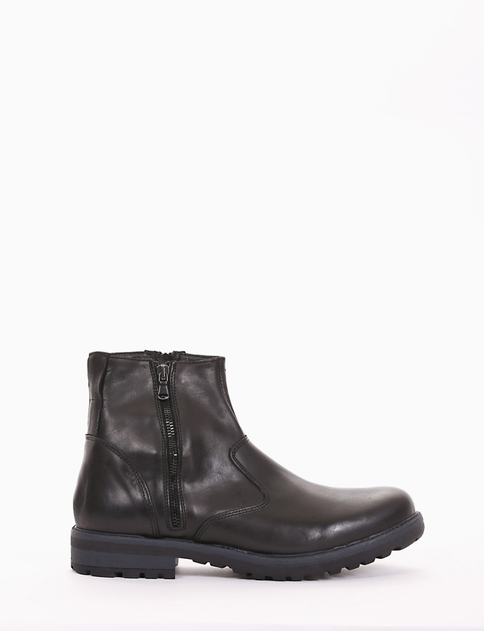 Ankle boots heel 2 cm black leather