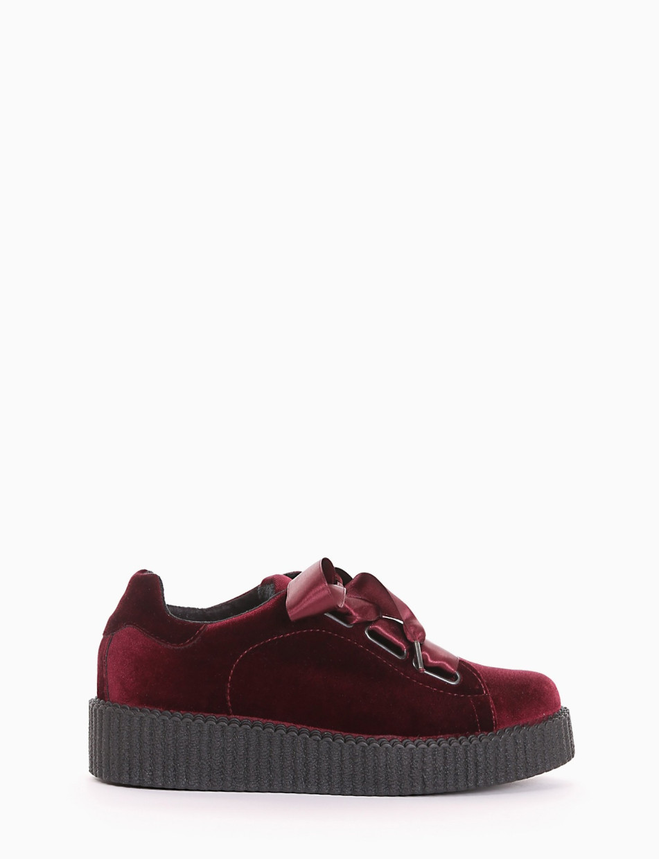 scarpa lacci bordo'