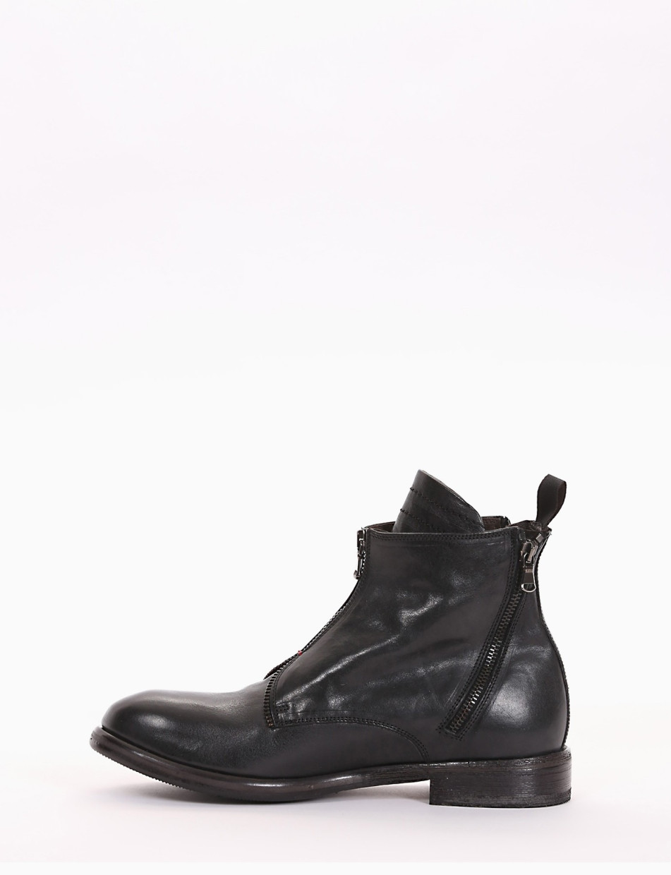 Ankle boots heel 2 cm black leather