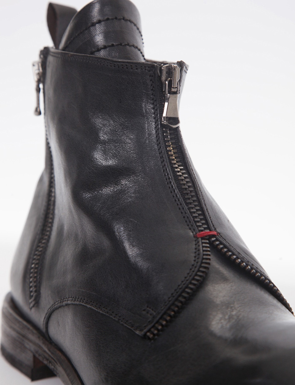 Ankle boots heel 2 cm black leather