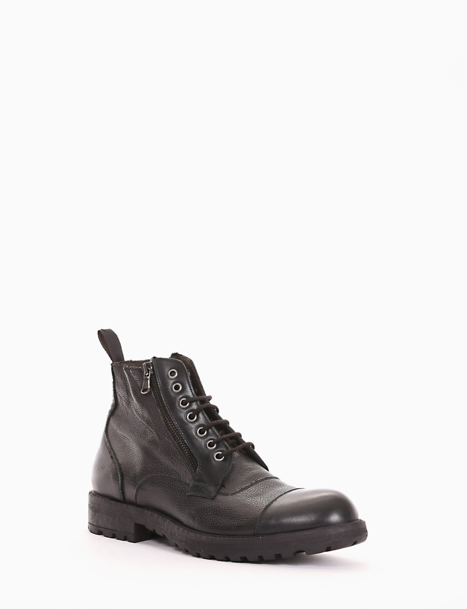 Combat boots heel 2 cm black leather