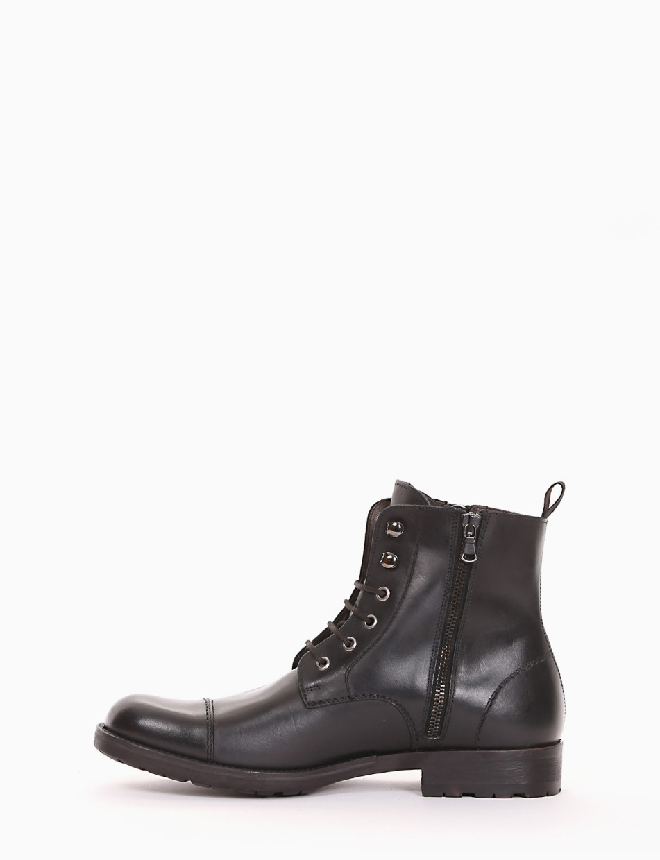 Combat boots heel 2 cm black leather